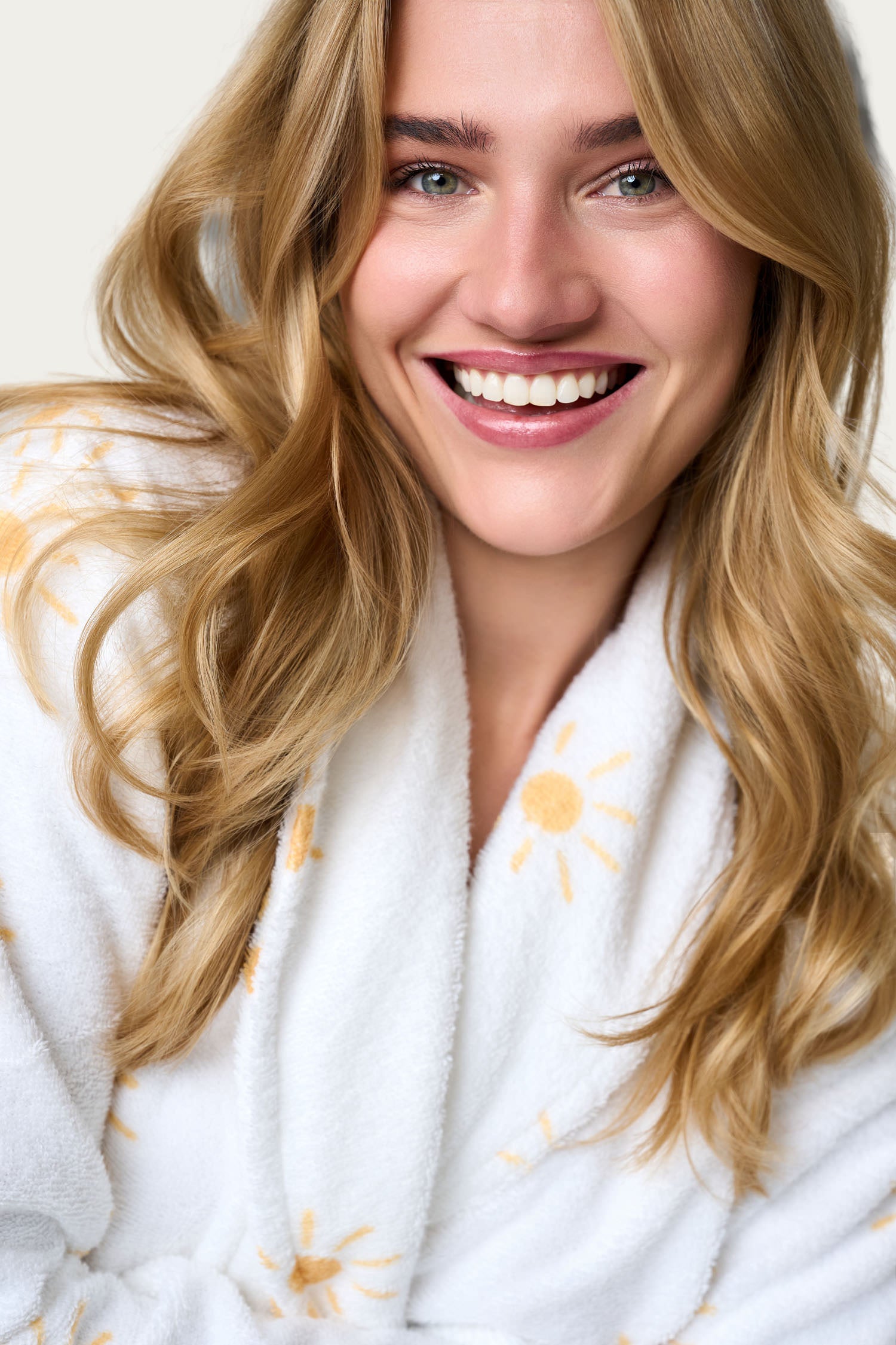 Luca Sunshines Short Bathrobe